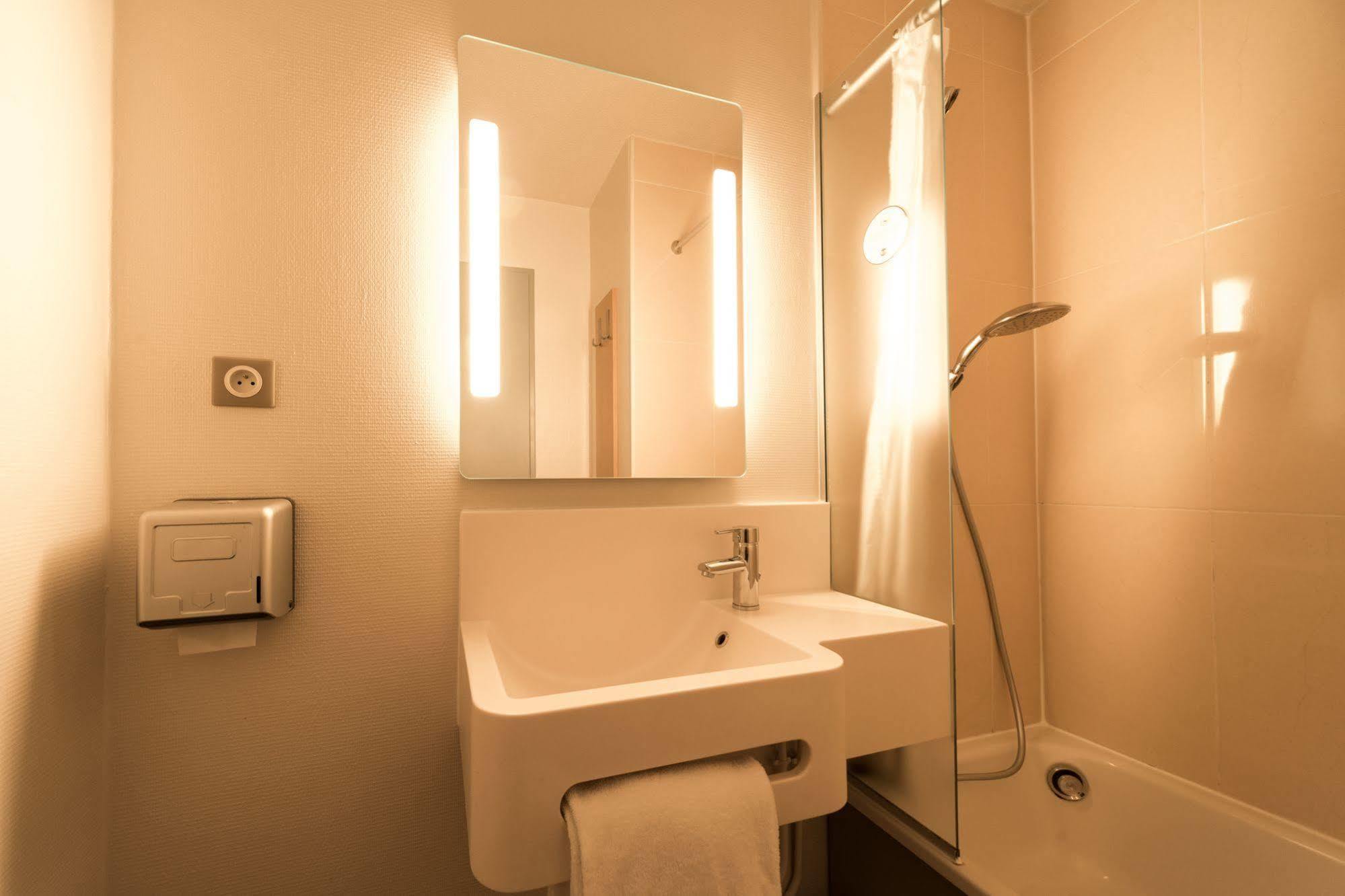 B&B Hotel Alencon Nord 外观 照片